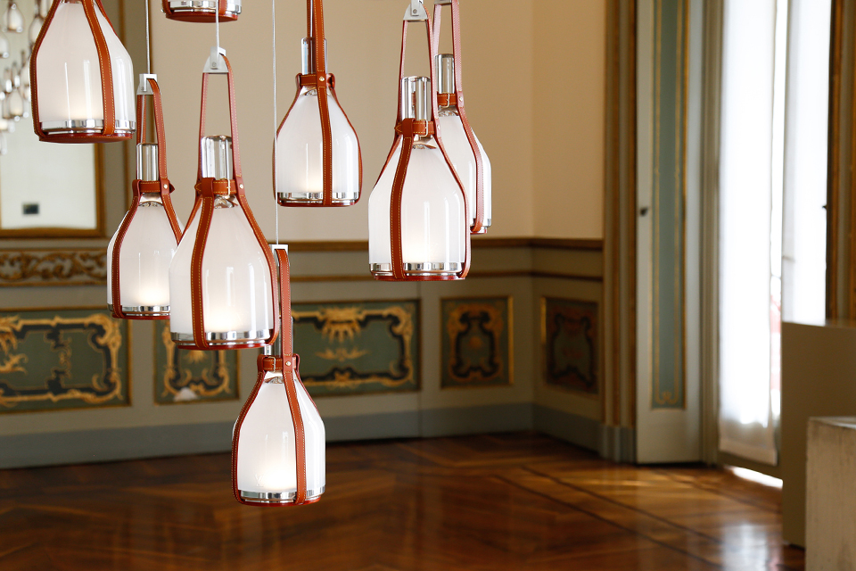Lampe à poser : Objets Nomades par Louis Vuitton