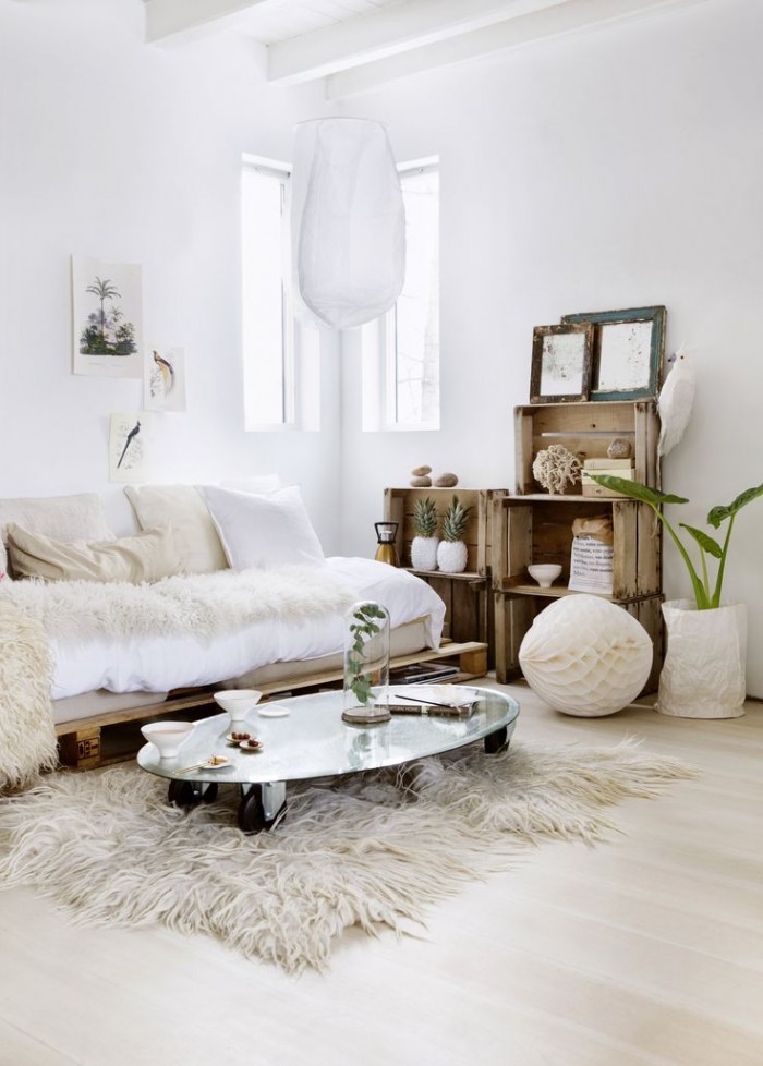 Séjour blanc à la décoration scandinave 